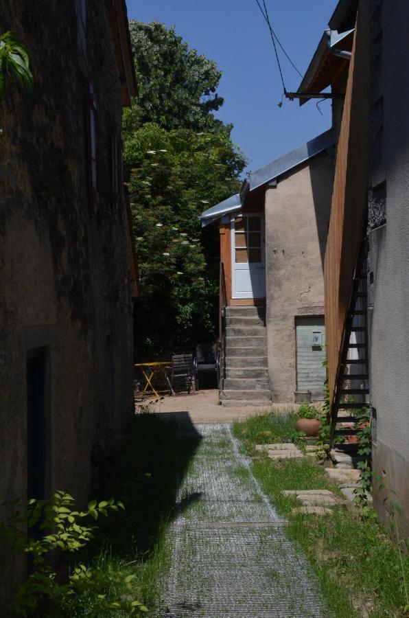Les Gites Du Passage: Le Nid Passenans Exterior photo